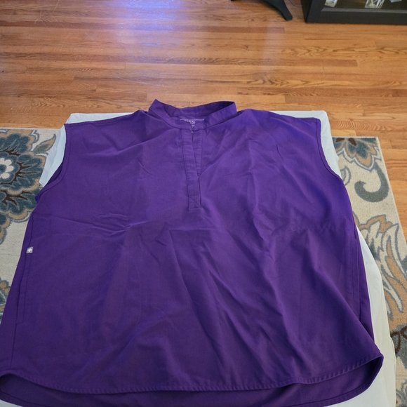 Figs Women's Deep Purple Rafaela Technical Collection Over-sized Scrub Top - Picture 1 of 4